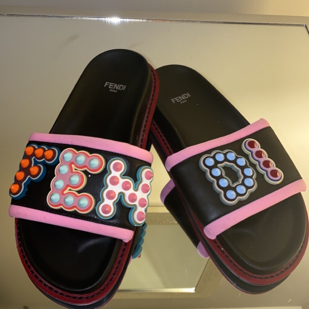 Authentic Size 36.5 FENDI slides